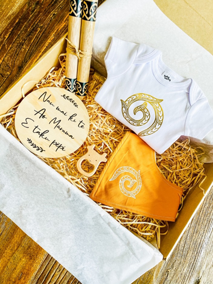 Gender-Neutral Large Gift Box